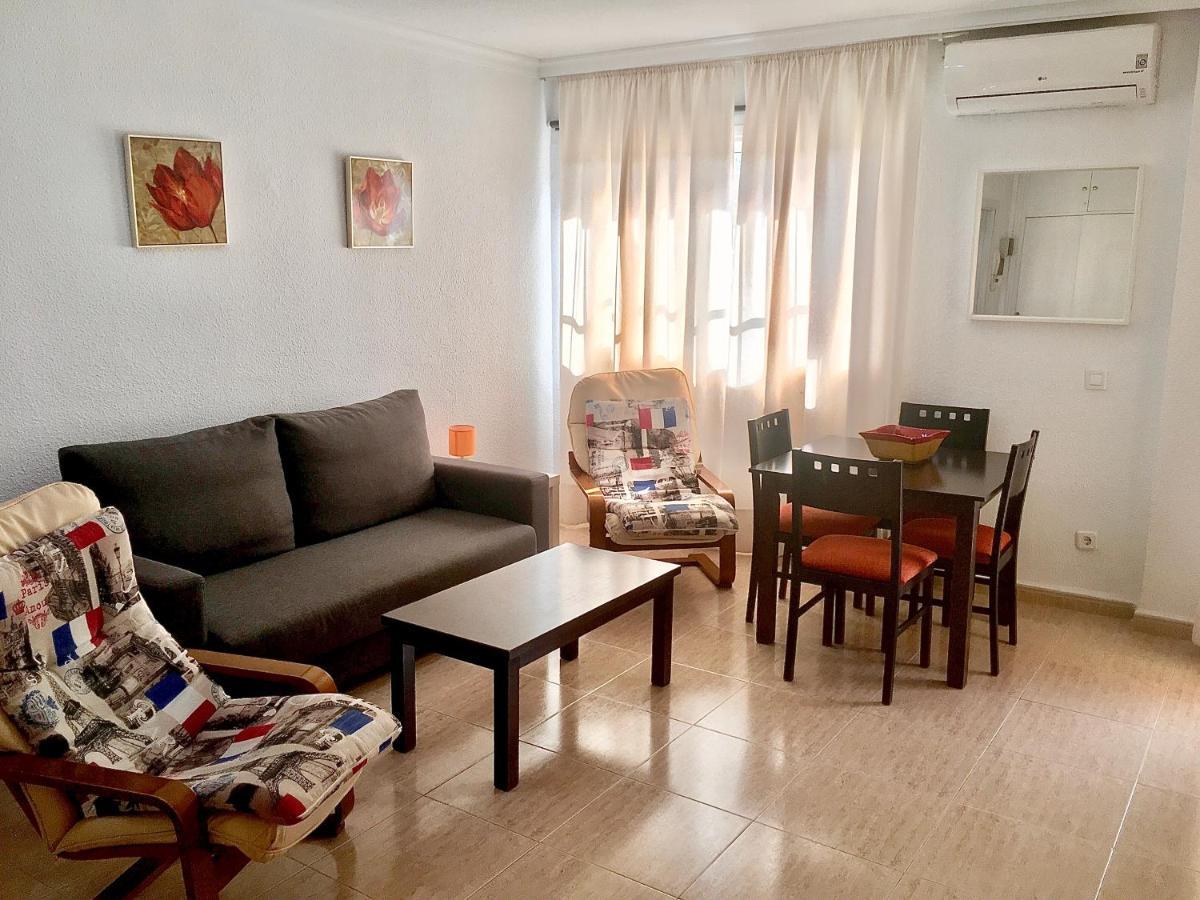 APARTAMENTOS LAS PALOMAS BEACH TORREMOLINOS (Spain) - from £ 71